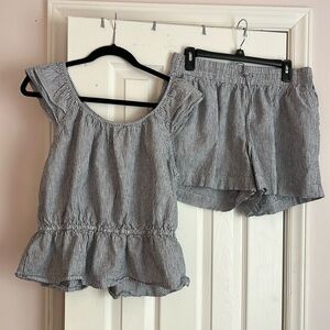 Time & Tru Striped Peplum Top shorts set